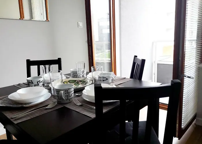Modern & Quiet In Royal Wilanow With Netflix