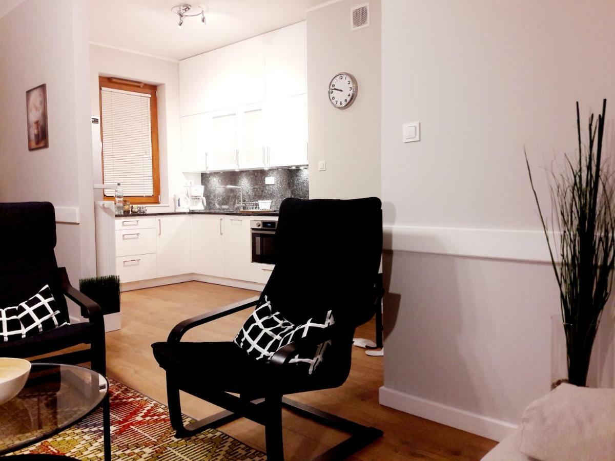 Modern & Quiet In Royal Wilanow With Netflix Warsaw