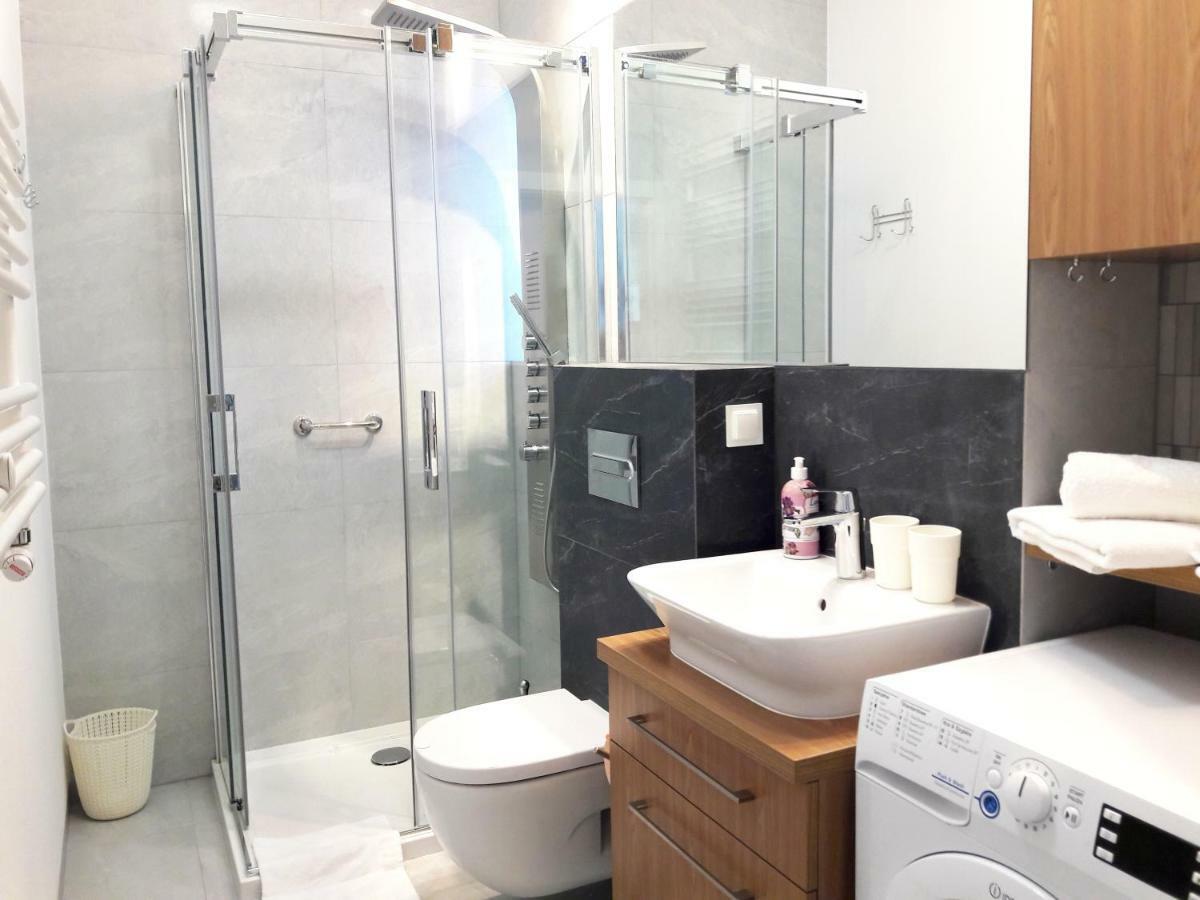 Modern & Quiet In Royal Wilanow With Netflix Apartment Warsaw